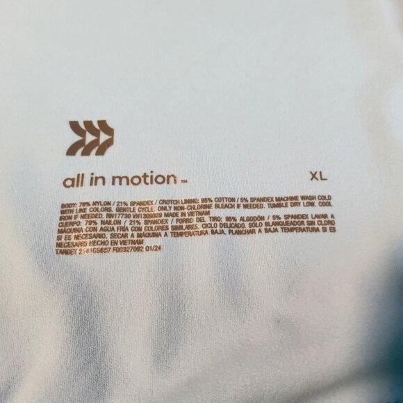 High-Rise 7" Inseam Blue Bike Shorts By All In Motion XL Breathable and moisture - Picture 4 of 9